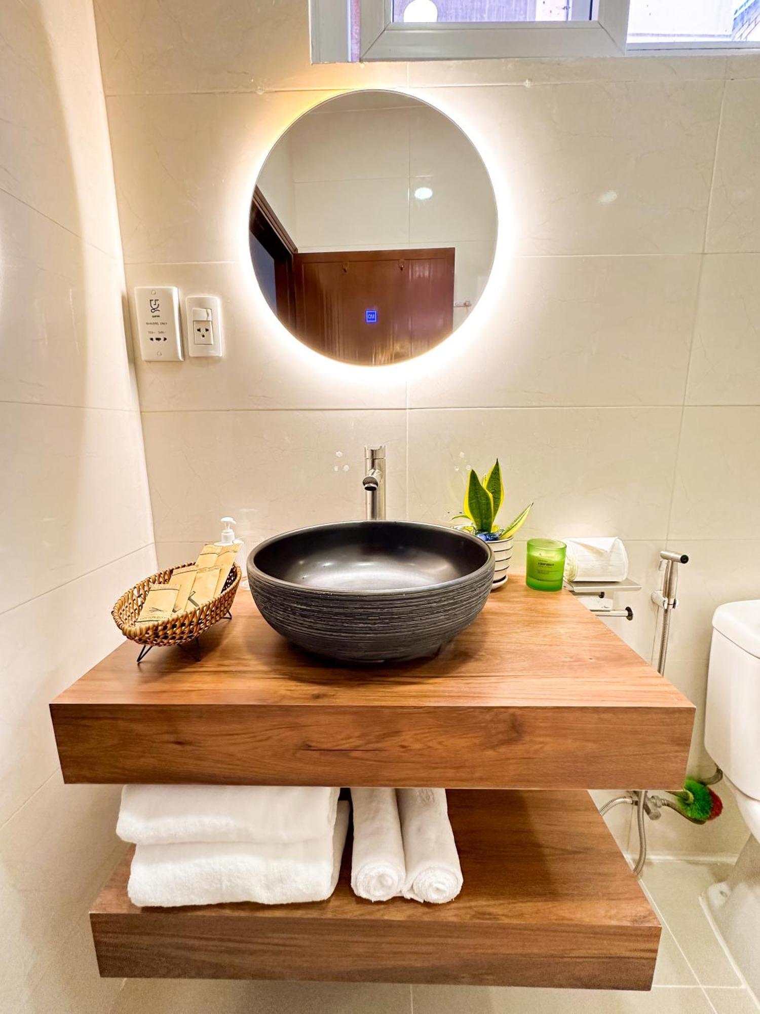 Airie Living Hotel Ho Chi Minh City Bagian luar foto